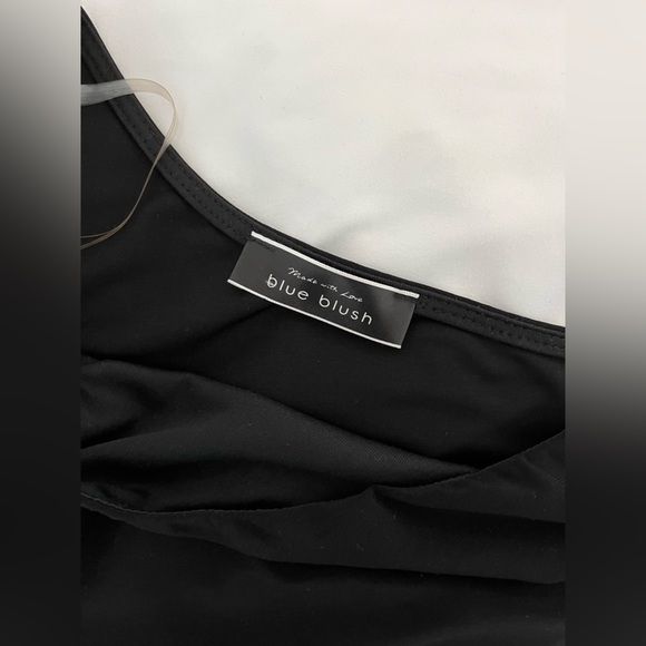 One Shoulder Night Out Top🖤 - Picture 2 of 3